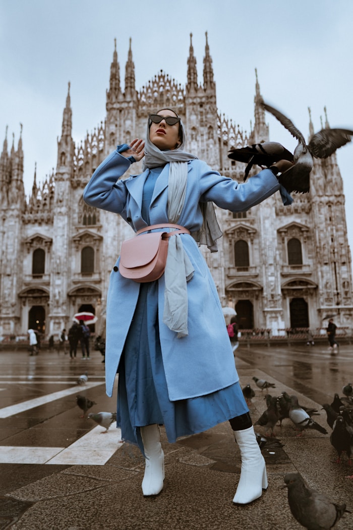 City chic fashion inspiration: Make an entrance